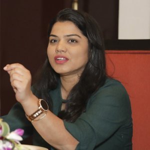 https://lyxelandflamingo.com/wp-content/uploads/2026/02/neha-khullar.jpg